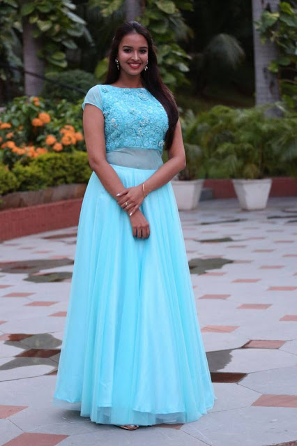 Beautiful Telugu Girl Pujita Ponnada In Blue Dress 12